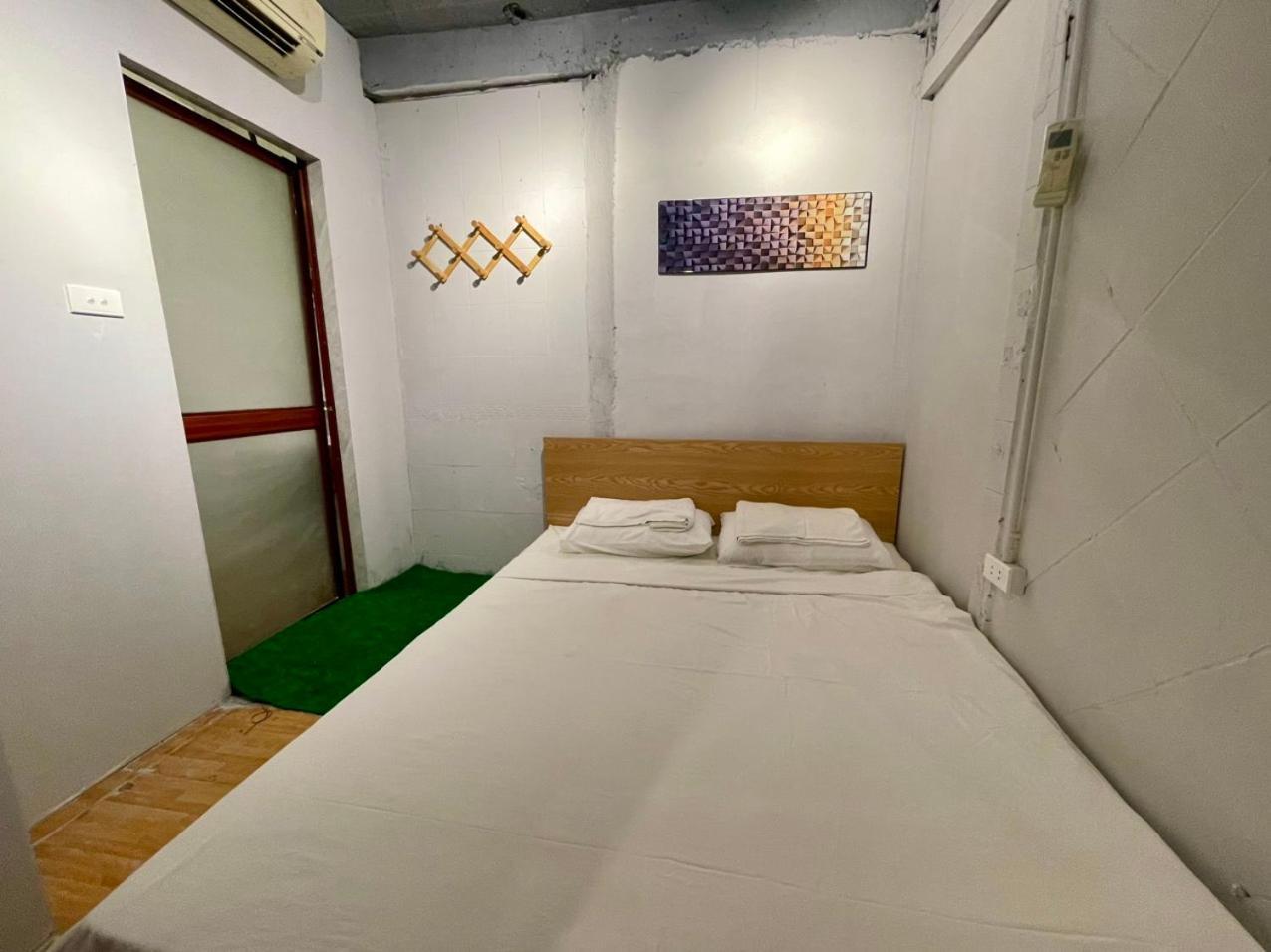 Ubuntu Hostel And Tour - 139 Hang Bac 하노이 외부 사진