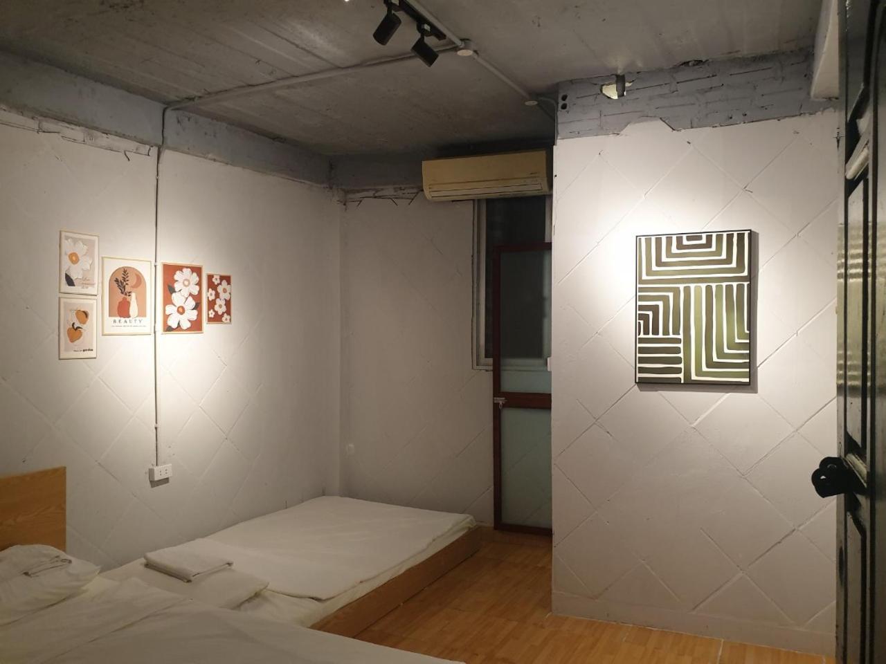 Ubuntu Hostel And Tour - 139 Hang Bac 하노이 외부 사진