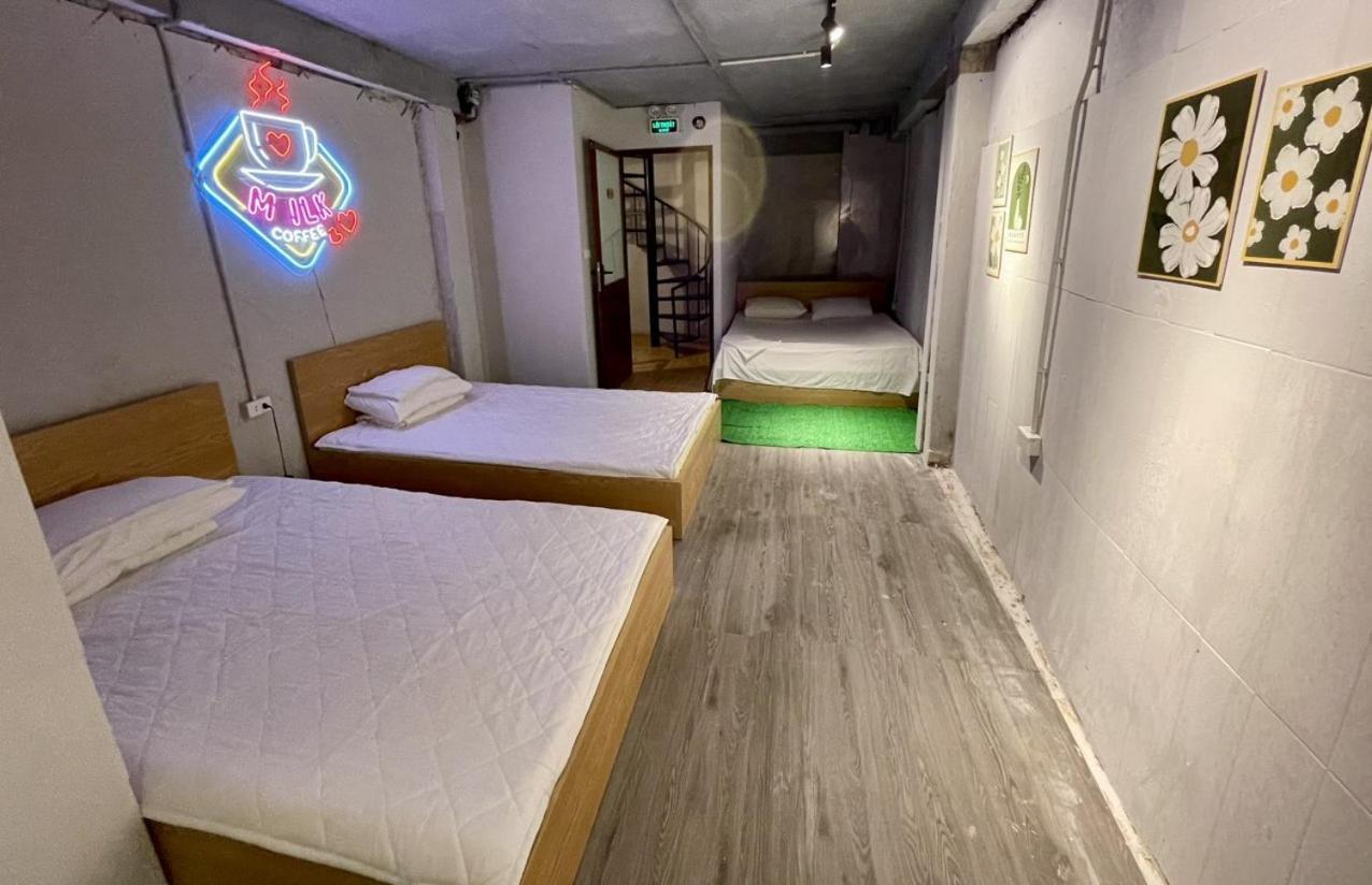Ubuntu Hostel And Tour - 139 Hang Bac 하노이 외부 사진